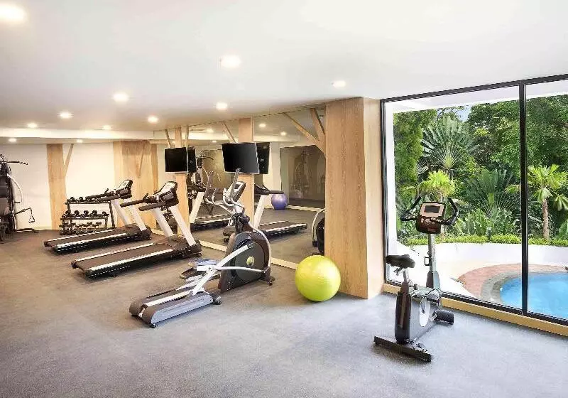 Szálloda Ibis Styles Bogor Raya