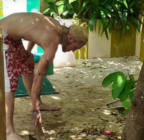 ホテル Johny S Backpackers Home