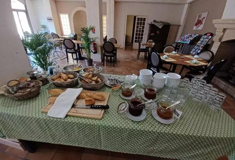 ホテル Le Castelet Des Alpilles