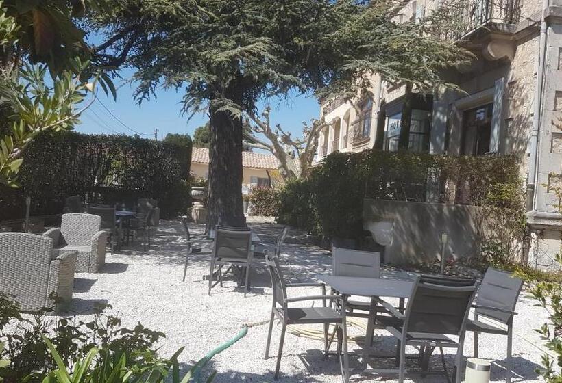 Hotel Le Castelet Des Alpilles