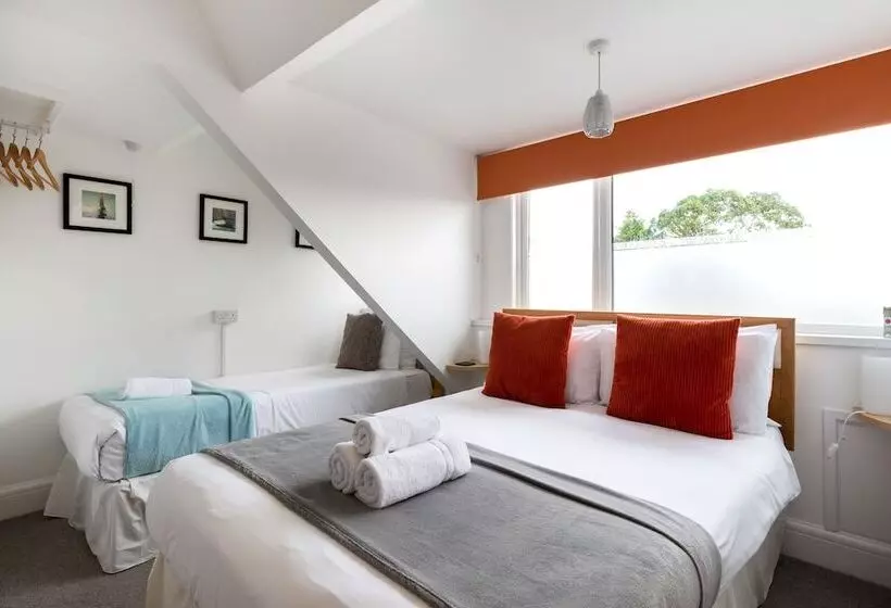 Hotel Oasis House