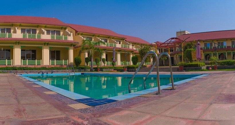 Отель Shiva Oasis Resort