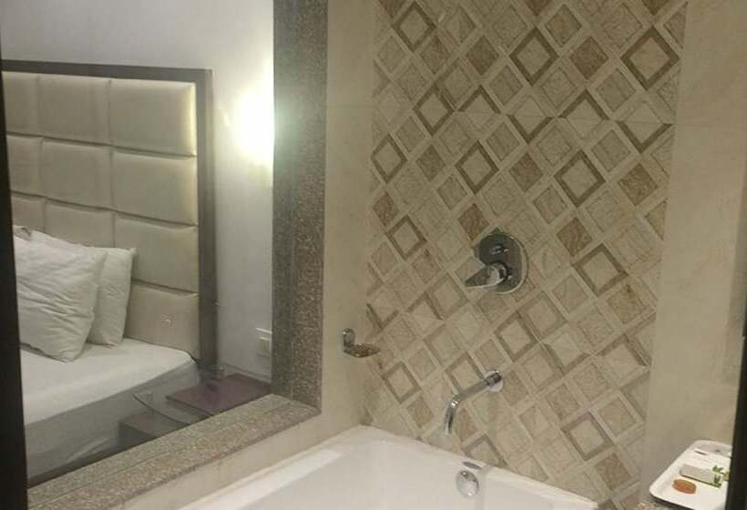 Отель Shiva Oasis Resort