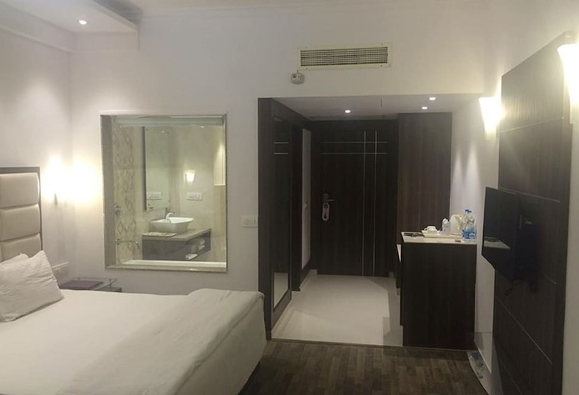 Отель Shiva Oasis Resort