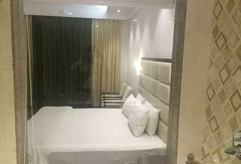ホテル Shiva Oasis Resort