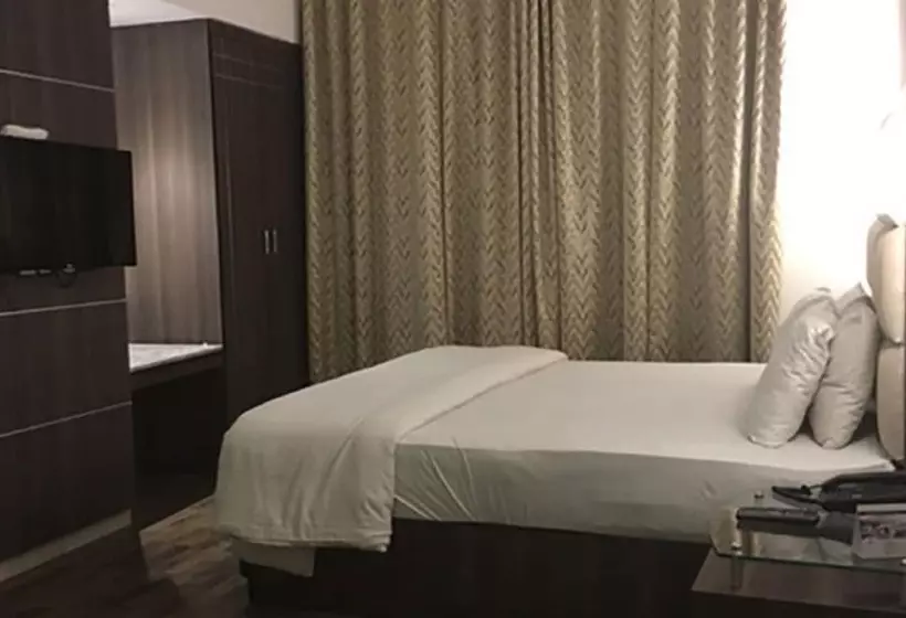 ホテル Shiva Oasis Resort