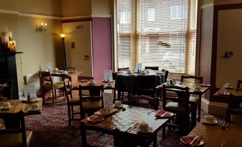 فندق The York Priory