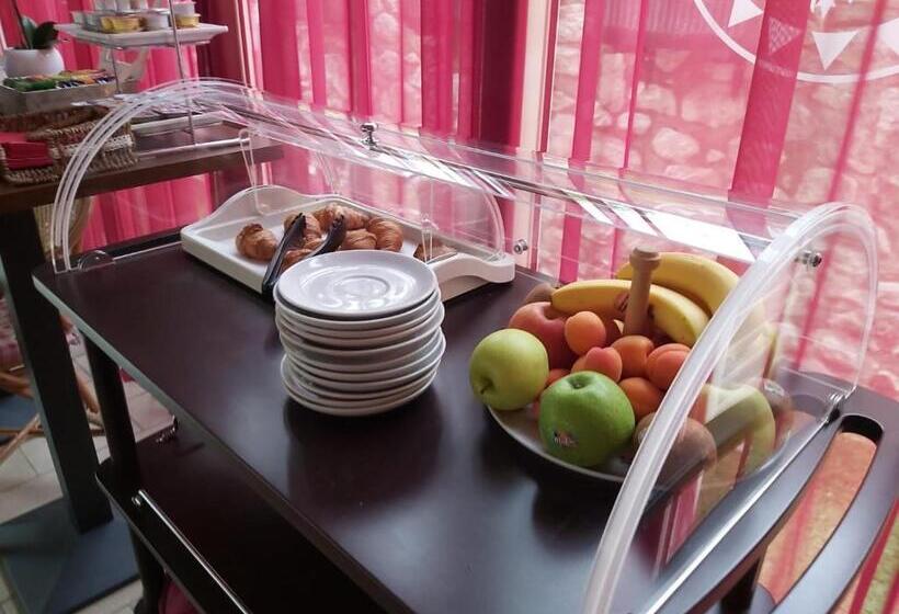 호텔 Albergo Casa Este