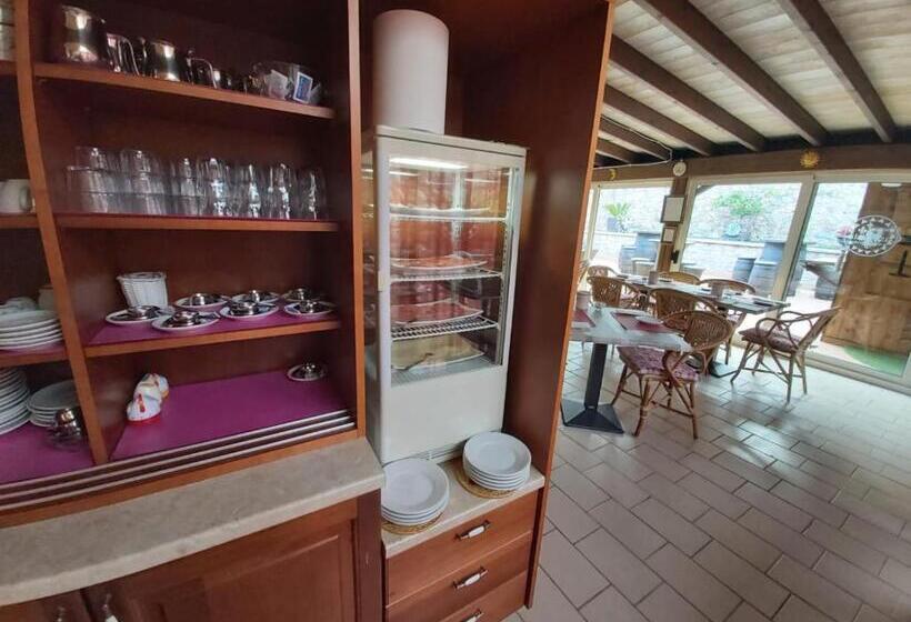 호텔 Albergo Casa Este