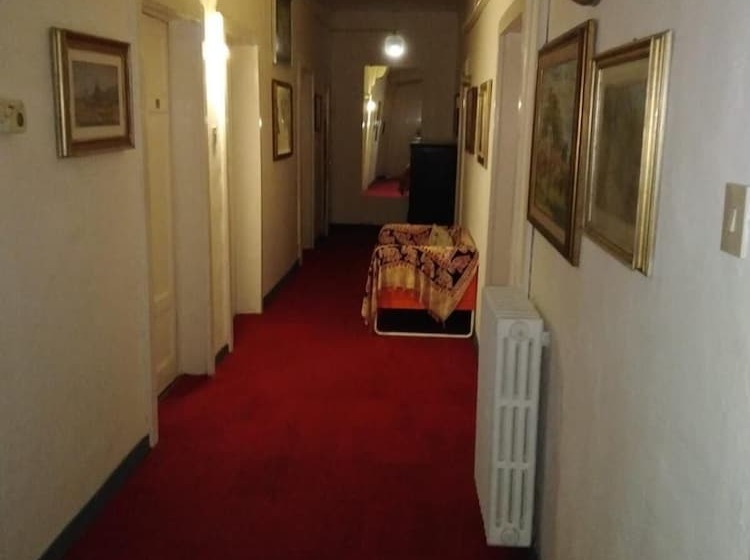 هتل Albergo Cavour Self Checkin