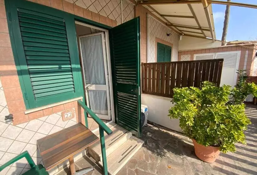 هتل Albergo Villa Marina