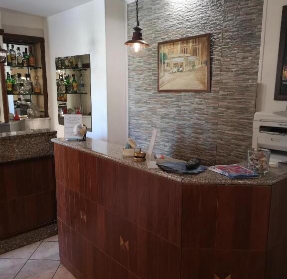 هتل Albergo Villa Marina