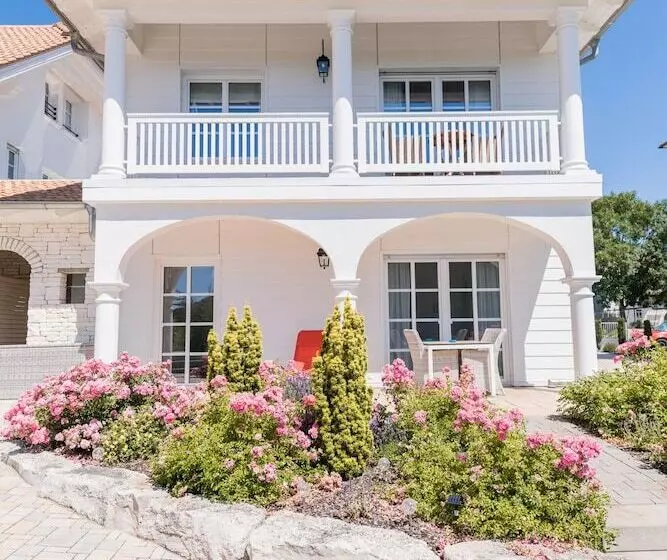 ホテル Belle Maison  Das Kleine
