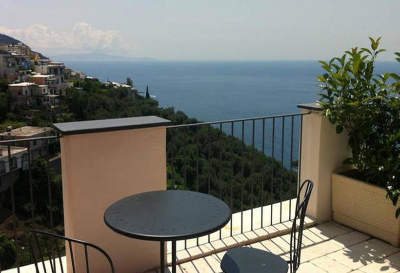 هتل Colle Dell'ara