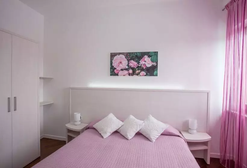 هتل Fiori Del Conero