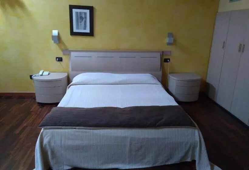 Hotelli Fontana Santa