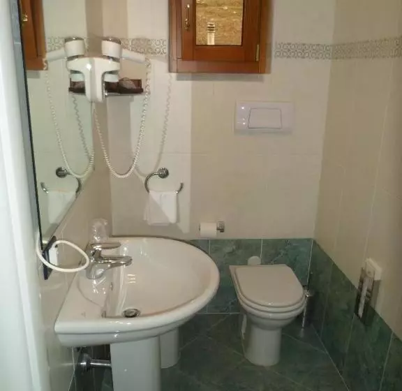 Hotelli Fontana Santa