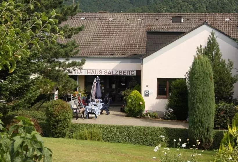 ホテル Haus Salzberg Garni