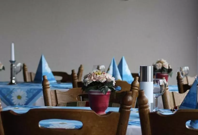 ホテル Haus Salzberg Garni