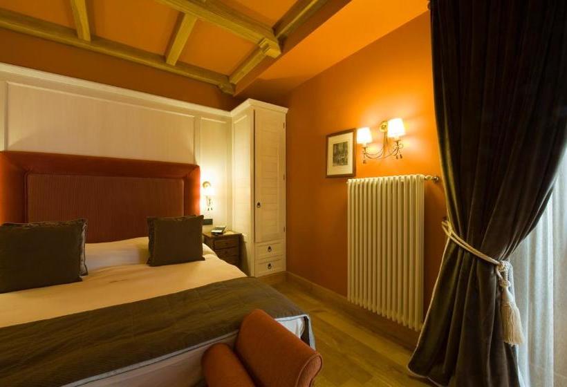 בית מלון כפרי Albergo Il Gatto Bianco