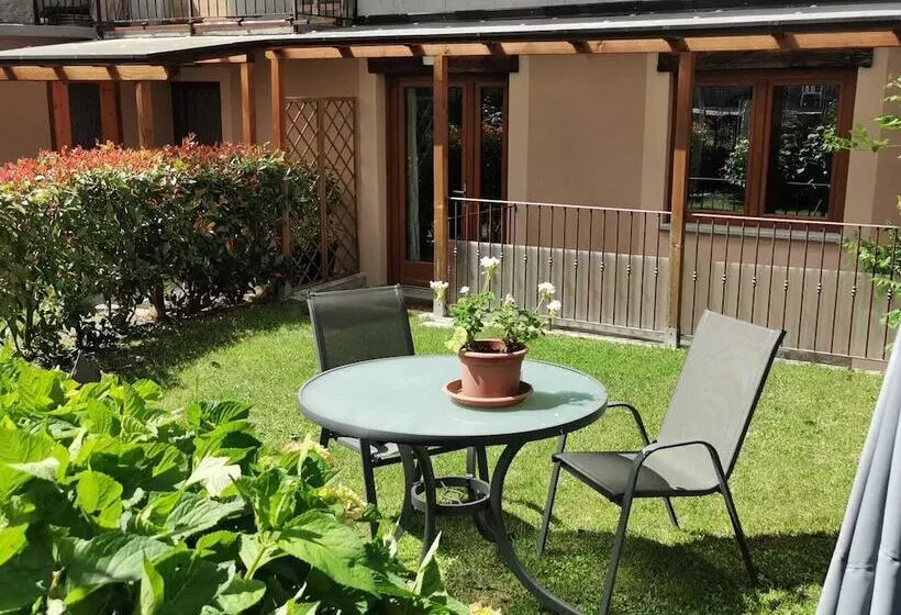 هتل B&b La Maison D  Amelie Camere E Appartamenti
