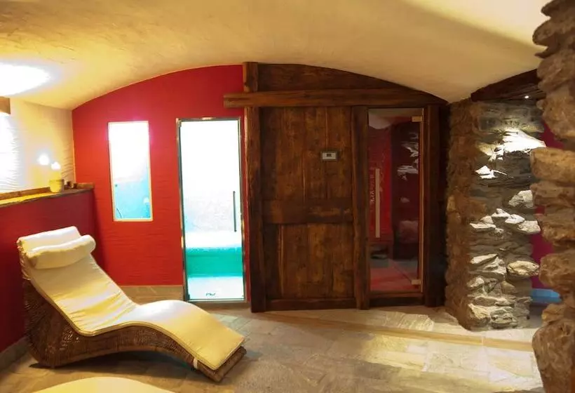 هتل B&b La Maison D  Amelie Camere E Appartamenti