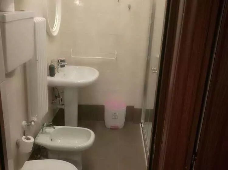 هتل B&b La Maison D  Amelie Camere E Appartamenti