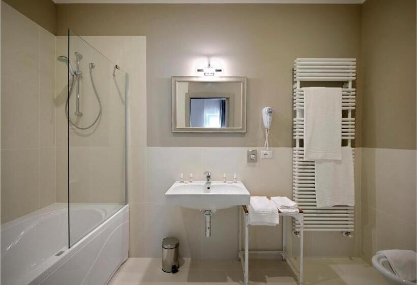 ホテル Locanda In Borgo Garni & Wellness