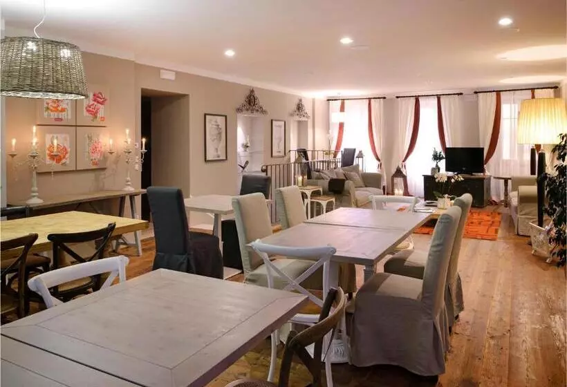 Hotelli Locanda In Borgo Garni & Wellness