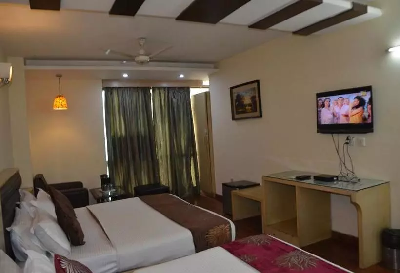 Hotelli Milan Deluxe