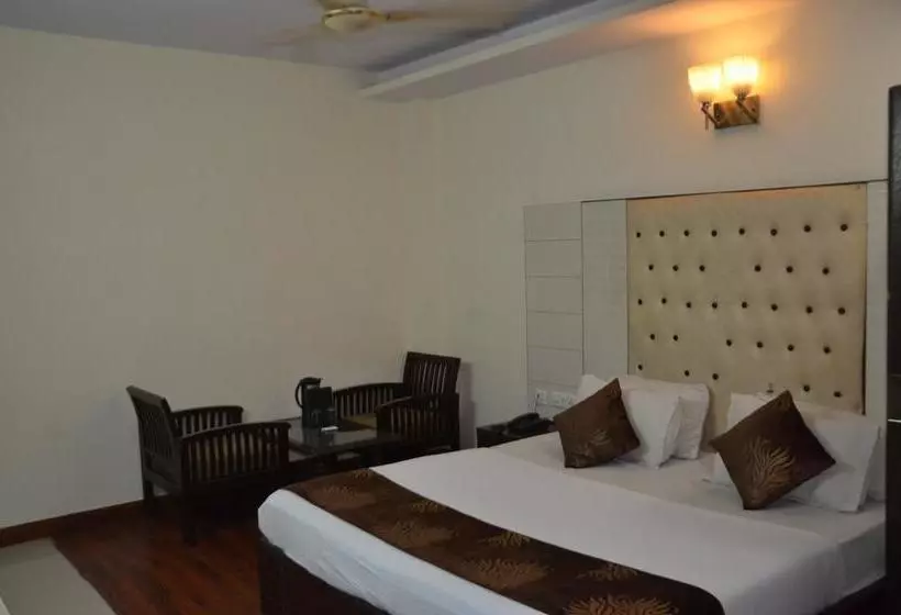 Hotelli Milan Deluxe