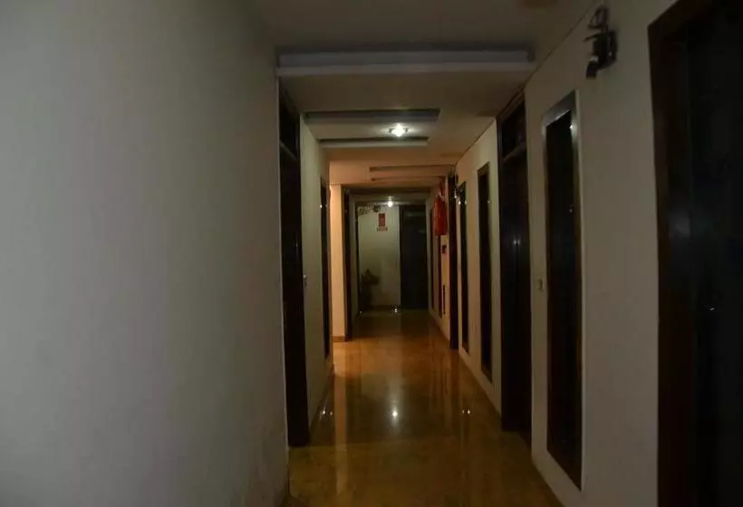 Hotelli Milan Deluxe