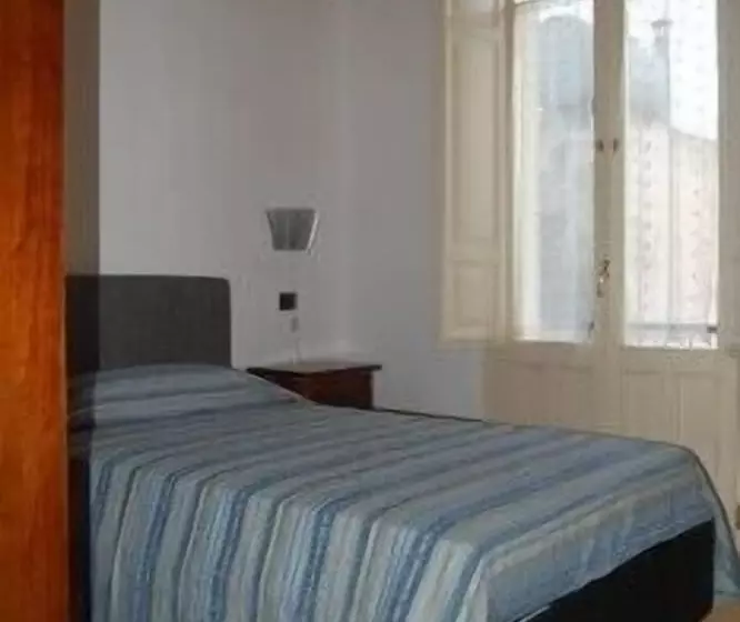 ホテル Palazzo Gambuzza