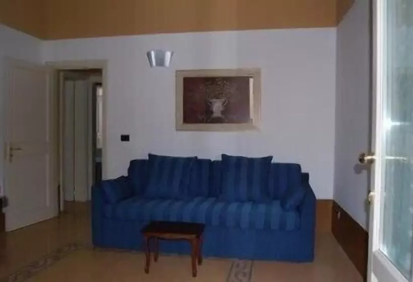 ホテル Palazzo Gambuzza