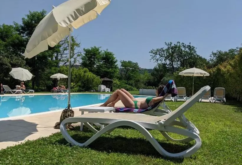 Hotelli Residence Corte Del Bosco