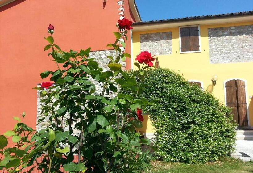 هتل Residence Corte Del Bosco