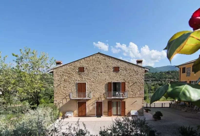 Hotelli Residence Corte Del Bosco