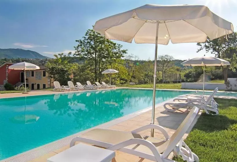 Hotelli Residence Corte Del Bosco