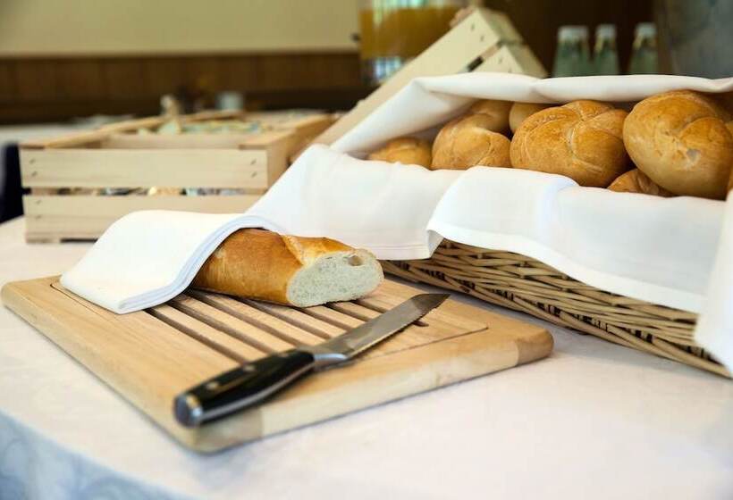 Отель Silbergasser