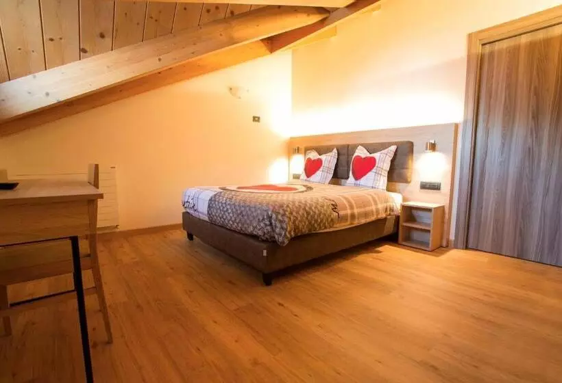 ホテル Steinbock B&b  Apartaments