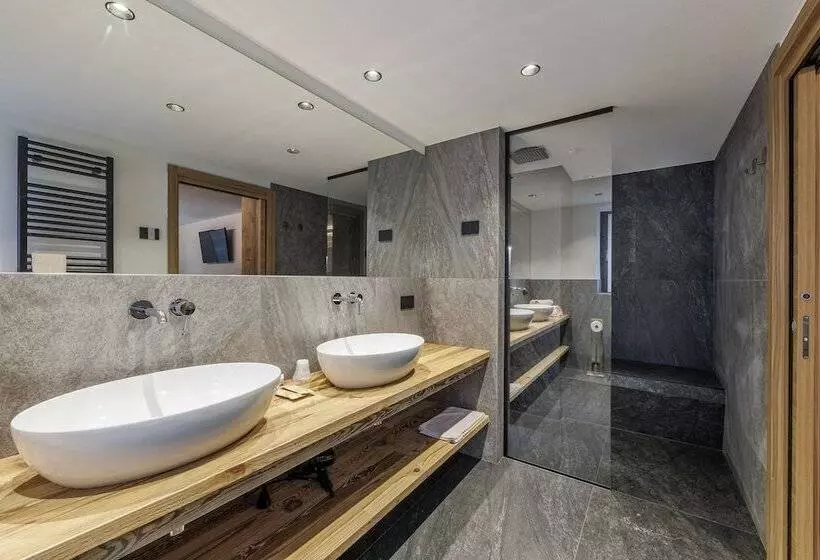ホテル Steinbock B&b  Apartaments
