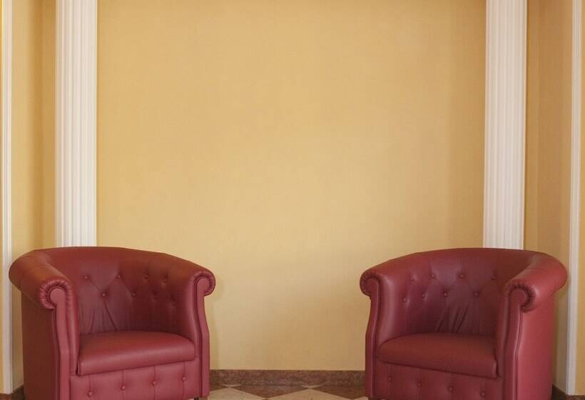 호텔 Tito Serranò