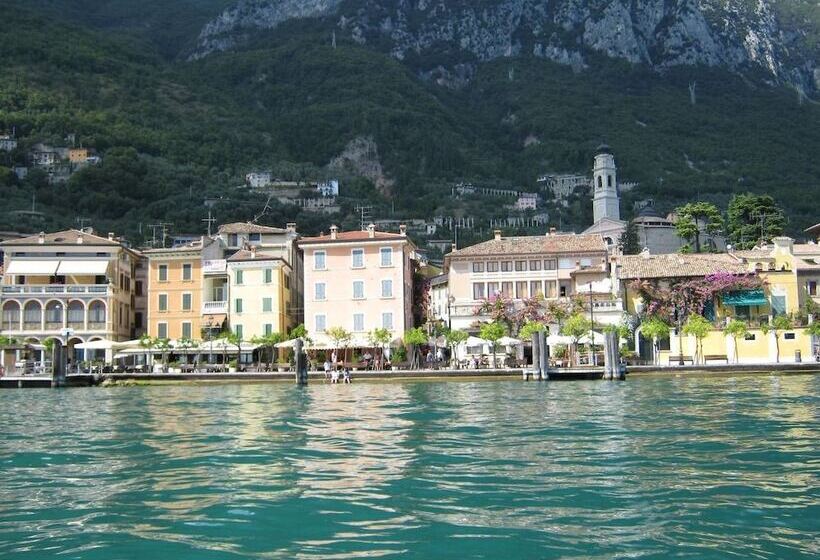 ホテル Tiziana Garnì