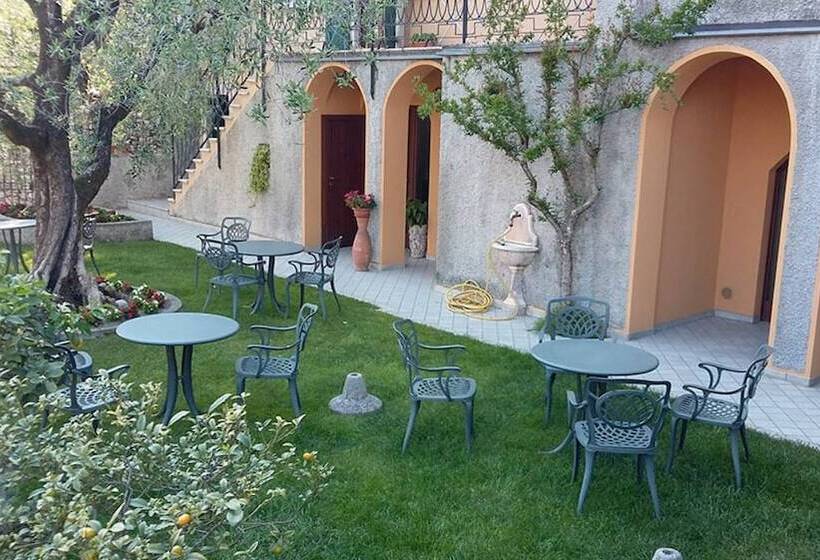 ホテル Tiziana Garnì