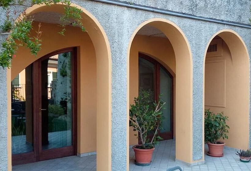 ホテル Tiziana Garnì