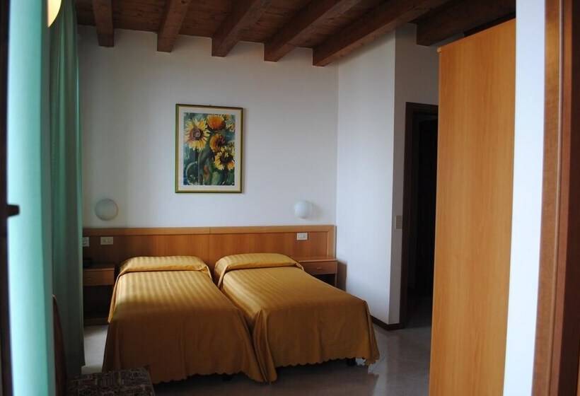 ホテル Tiziana Garnì