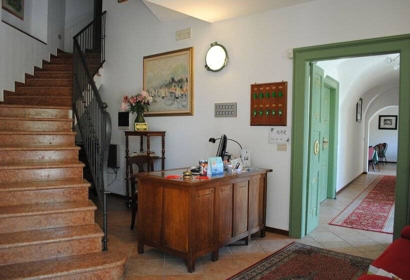 ホテル Tiziana Garnì