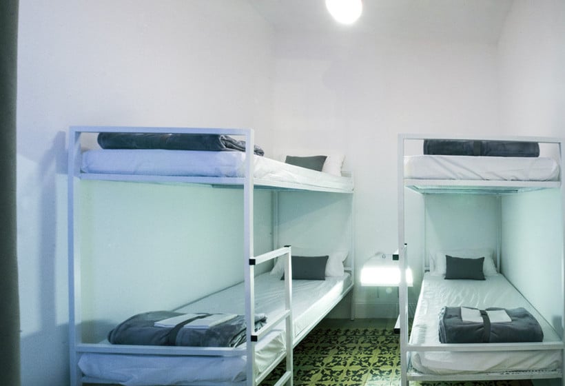 هاستل El Jostel