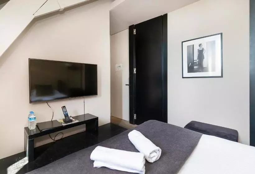 Hotel Prestige