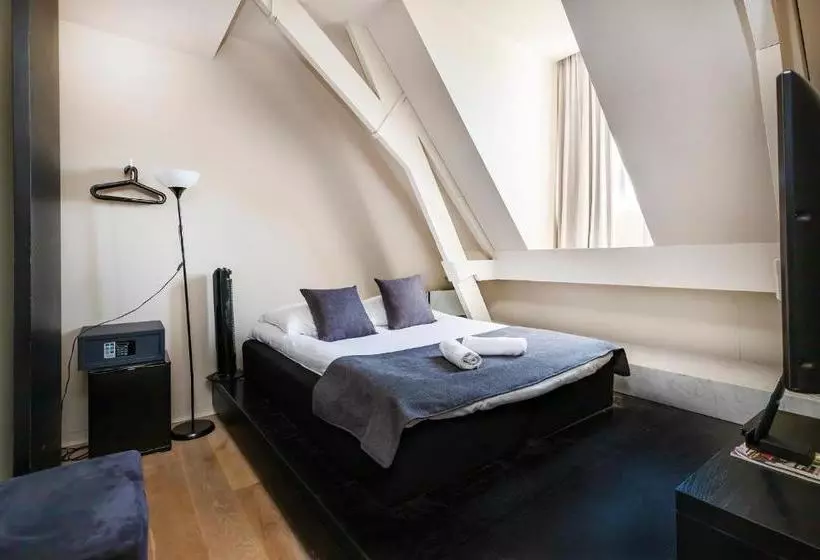 Hotel Prestige